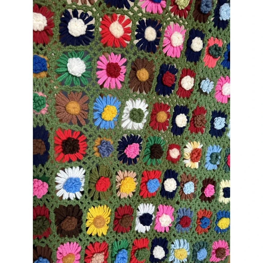 VTG Handmade Crochet Afghan Blanket Raised 3D‎ Flowers Granny Large 74x48